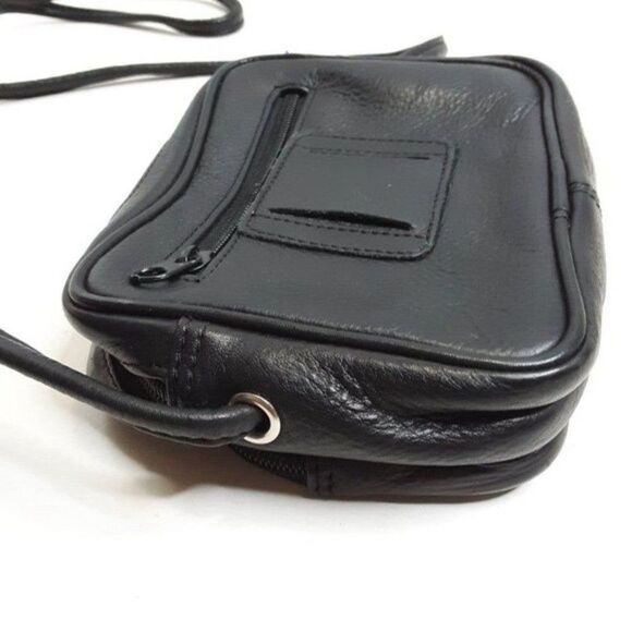 Wilsons Vintage Leather Women Mini Crossbody Bag - Picture 4 of 12